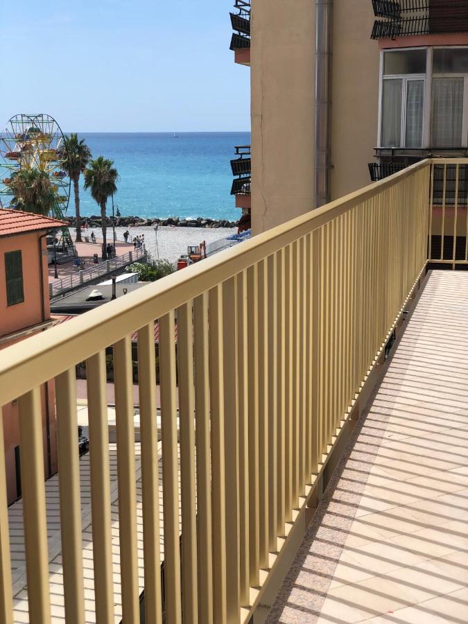 Casa Di Gio' Lägenhet Ventimiglia Exteriör bild