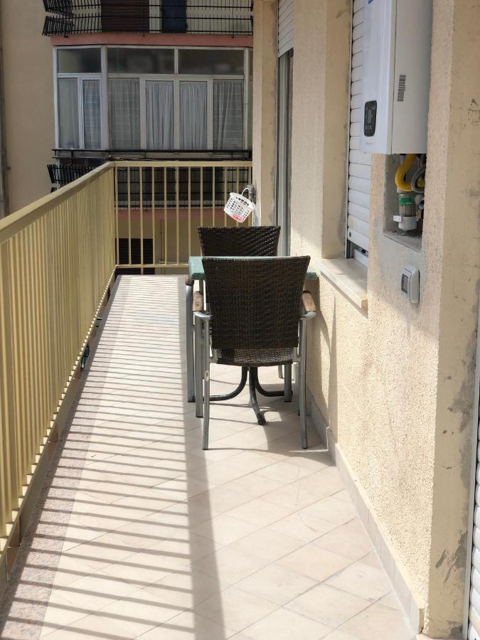 Casa Di Gio' Lägenhet Ventimiglia Exteriör bild